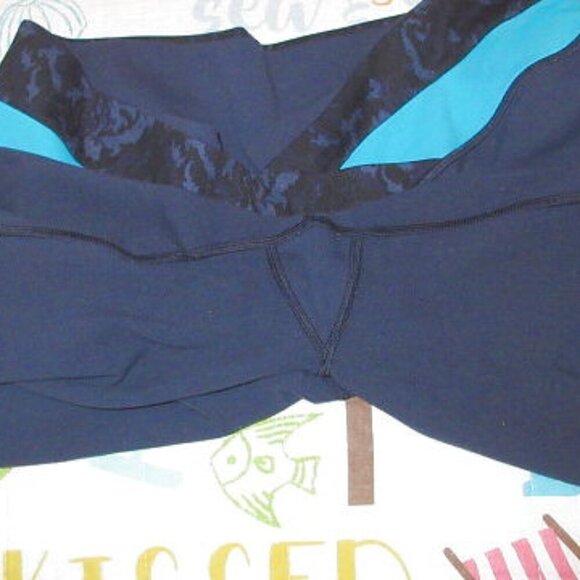 Lululemon GROOVE Crop Size 12 PANTS Luon WIDE LEG Mid Rise POCKET Cinch Cuff - Picture 7 of 12